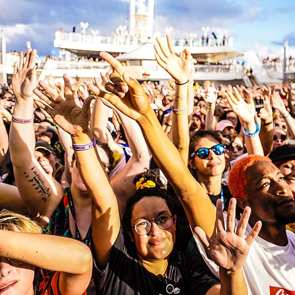 ANIMALS! Are you ready to cruise?! ANIMALS! Are you ready to cruise?!