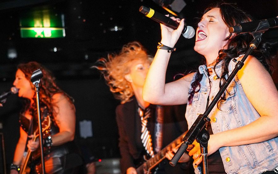 Magnum's in Bar City