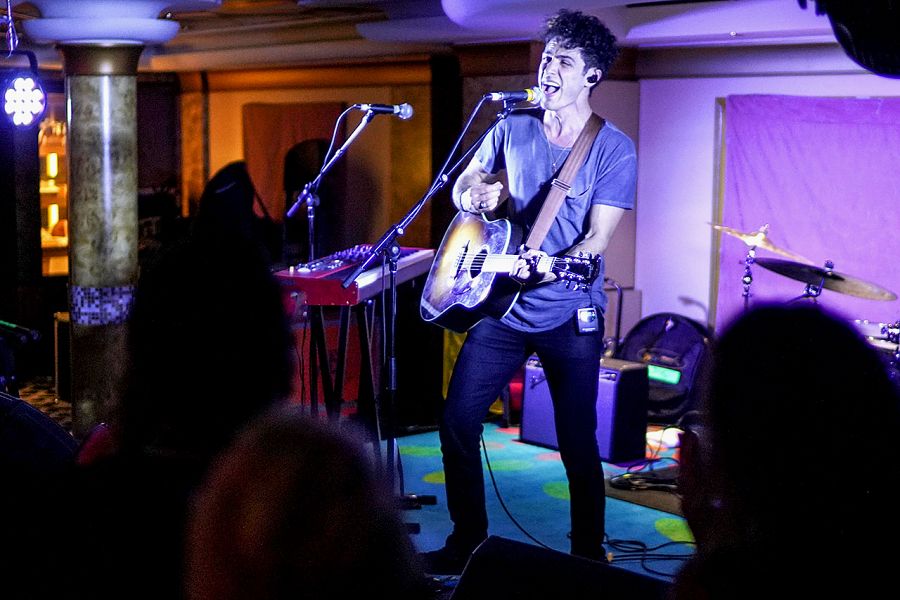 Magnum's in Bar City