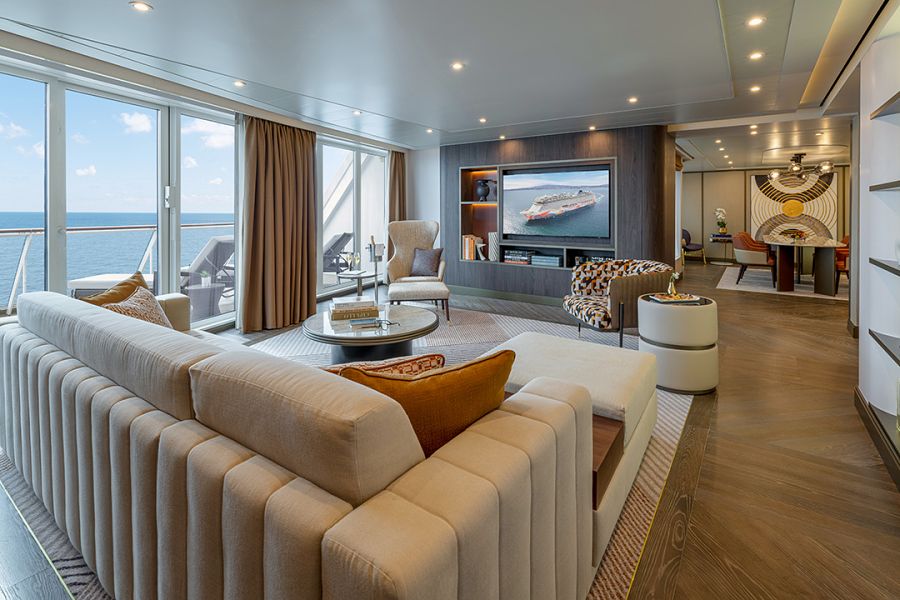 The Haven Deluxe Owner’s Suite with Large Balcony