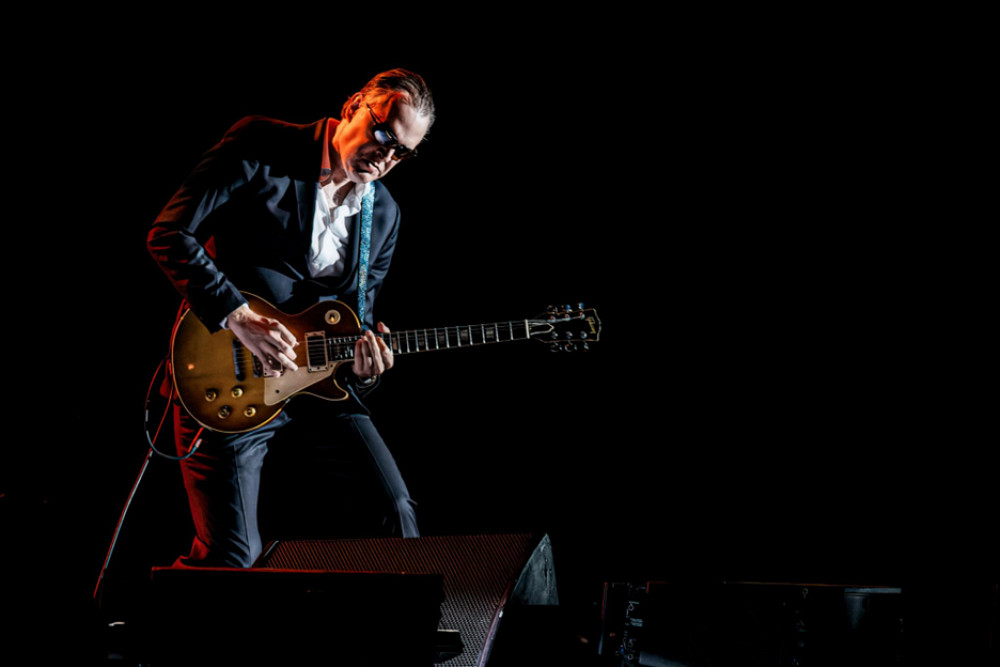 Experience 2 Theater Performances by Joe Bonamassa