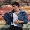 Low Cut Connie