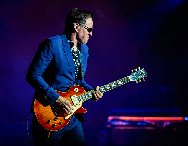 Extraordinary Joe Bonamassa Performances