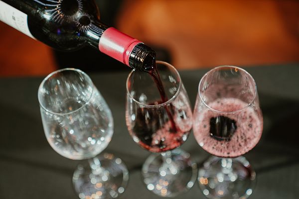 THE WINE CELLAR
