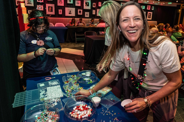 Holi-DIY: Beaded Jewelry Making