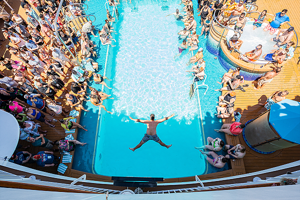 Bellyflop Competition Hosted by Trevor Fehrman and Austin Zajur