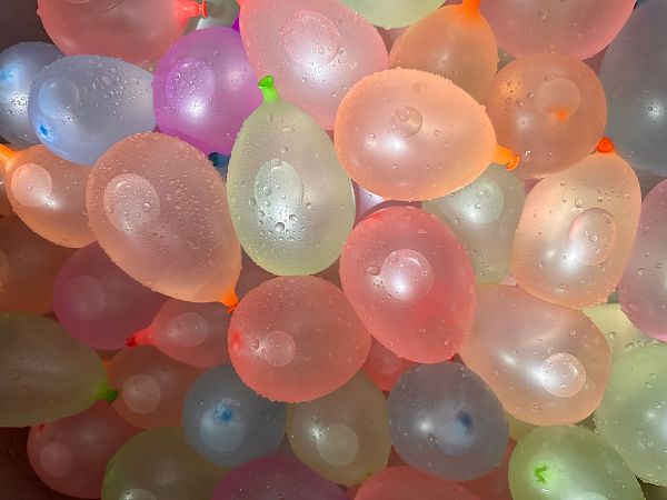 Water Balloon Toss