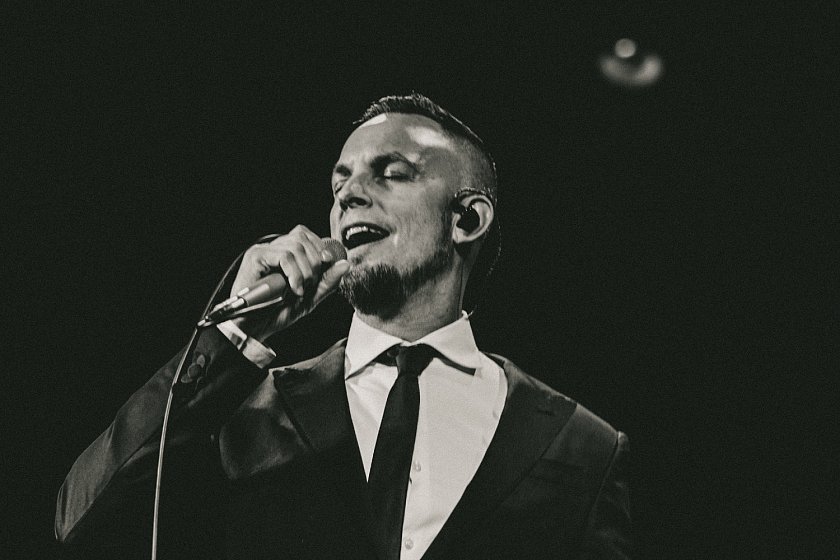 Tremonti Sings Sinatra