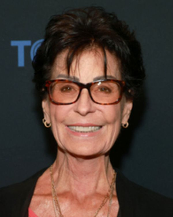 Tina Sinatra