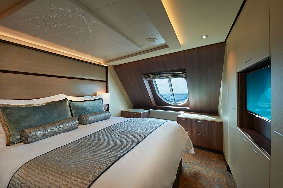 Forward-Facing Penthouse with Balcony + Vibe Access