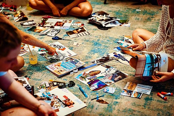 Manifestation Station