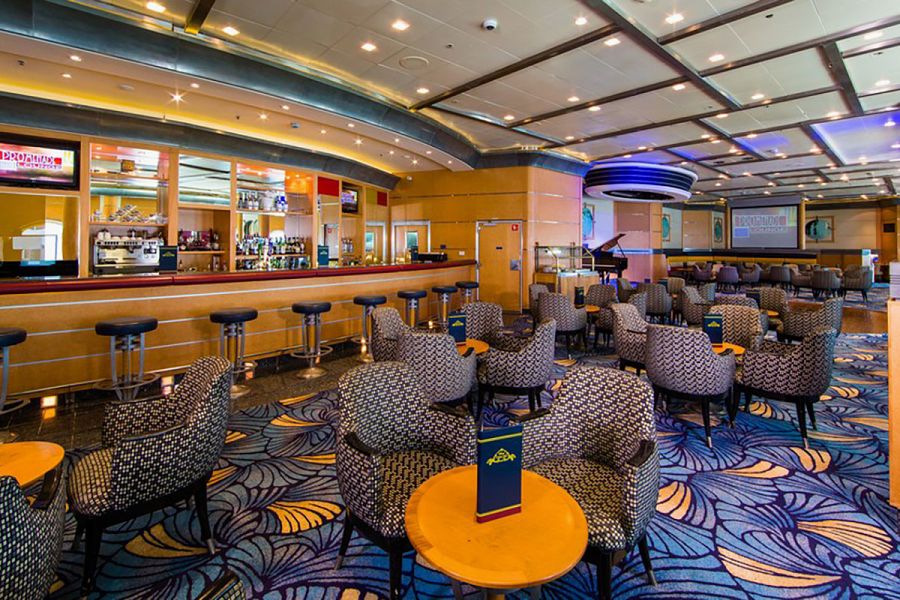 Promenade Lounge