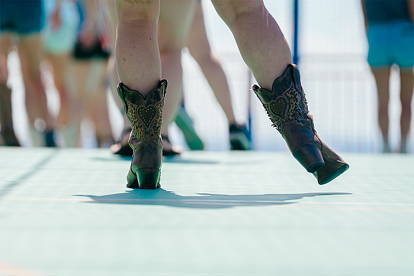 Stirling the Dust Up