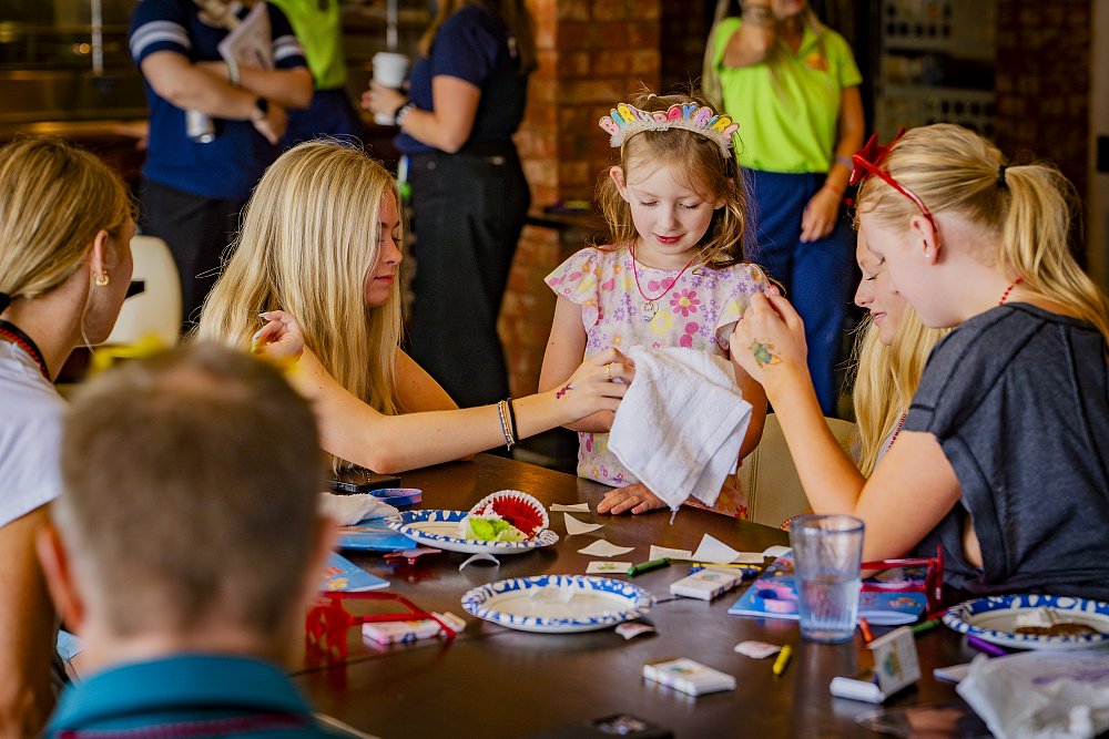 Mini Explorers, Mighty Perks