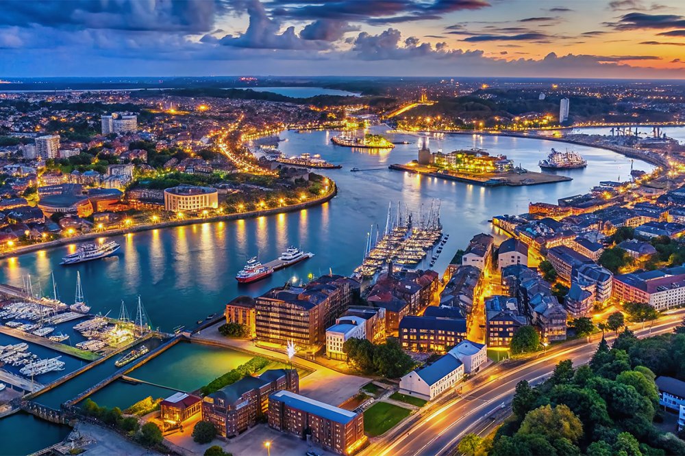 Pubs, Ports & Power Chords