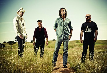 Roger Clyne and the Peacemakers