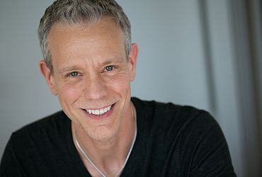 Adam Pascal