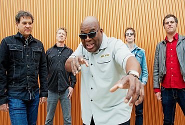 Barrence Whitfield & The Savages