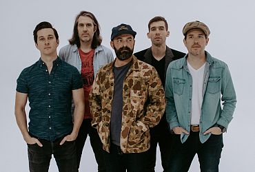 Drew Holcomb & The Neighbors